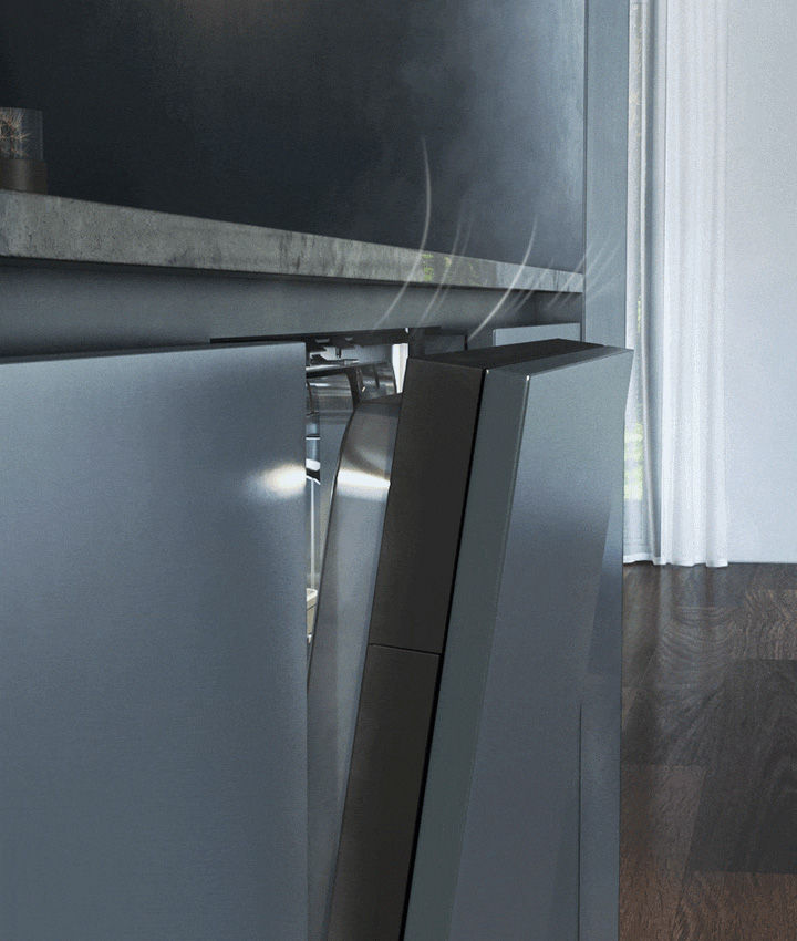 Ausschnitt Küchenzeile mit spaltbreit geöffneter Tür der Spülmaschine